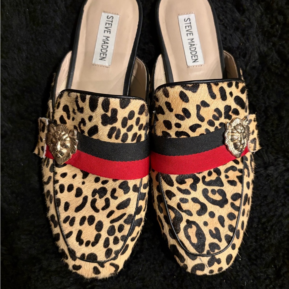 Steve Madden Leopard Print Flats/Mules w/Red/Black and Gold Lion Accents